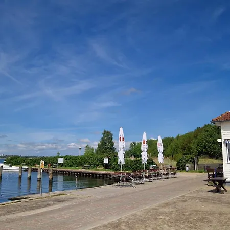 Seeblick Apartamento Altefähr